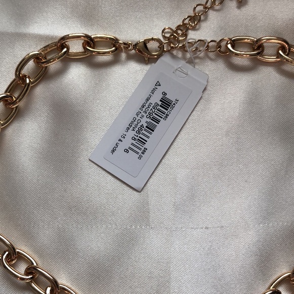 Betsey Johnson Gold Tone Pop Heart Faux Pearl & Crystal Statement Necklace NWT - Picture 5 of 13